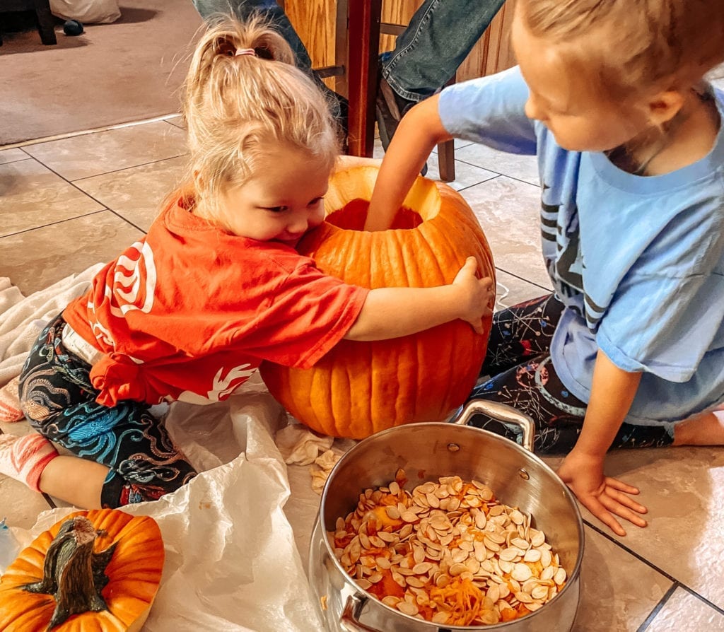 cleaning out pumpkin seeds