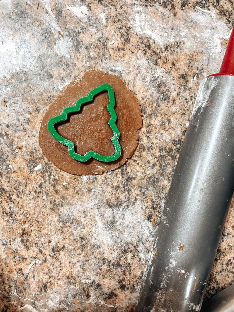 final gingerbread cookie being cut out